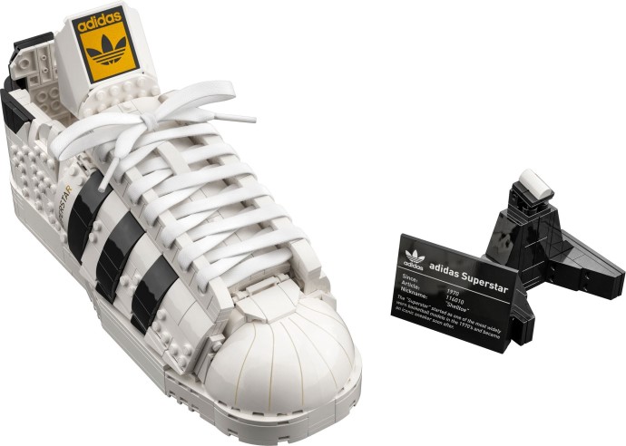 Nowe fakty o współpracy LEGO i Nike: Nadchodzi miniaturowy koszyk do składania