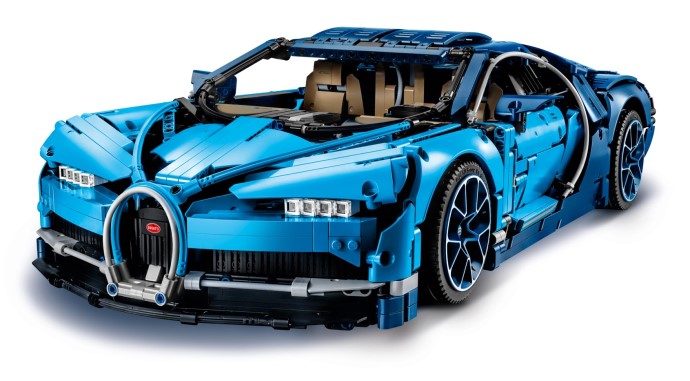 LEGO #42083