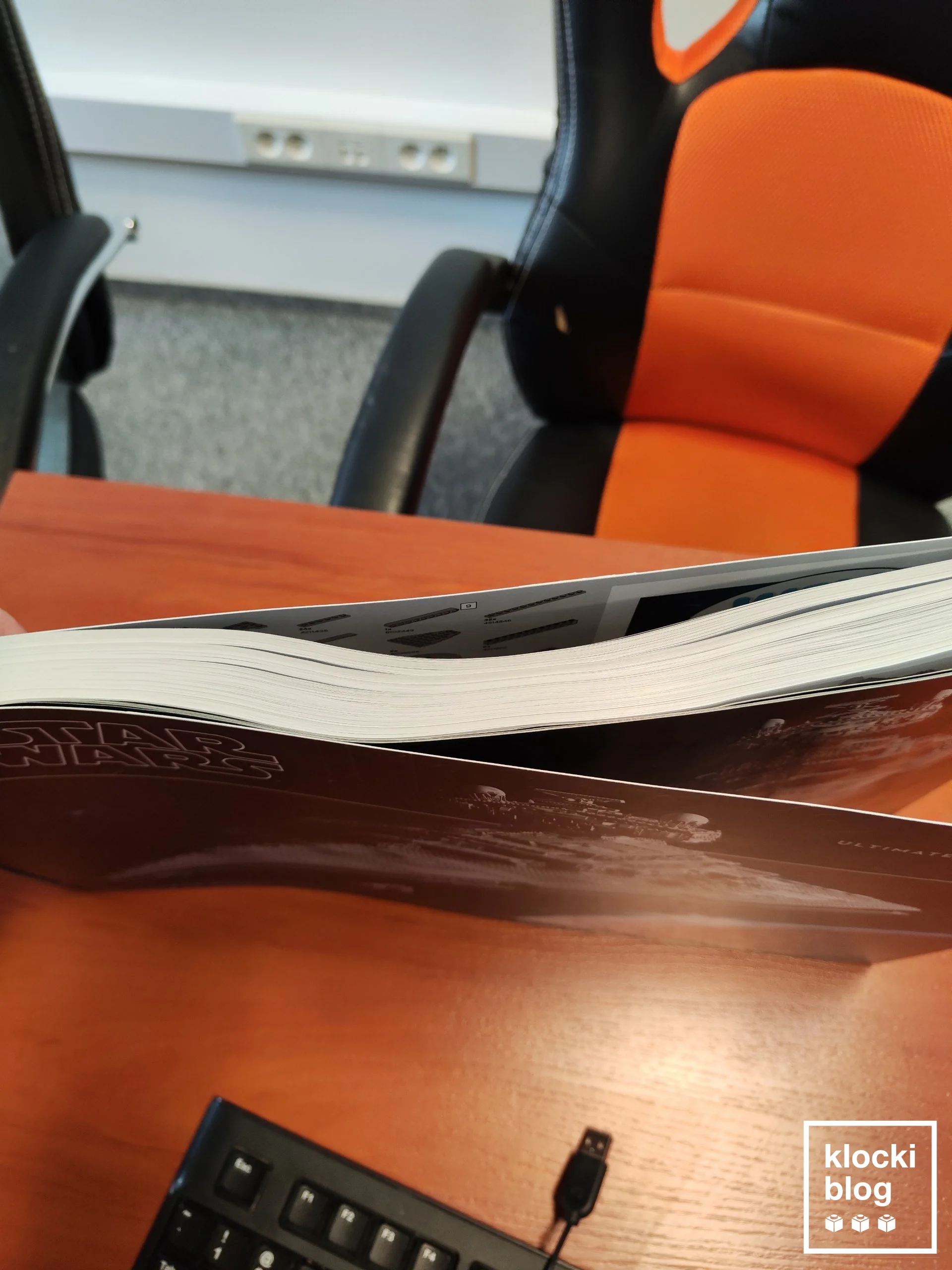 Etap 1: Unboxing, instrukcja i solidna podstawa ekspozycyjna
